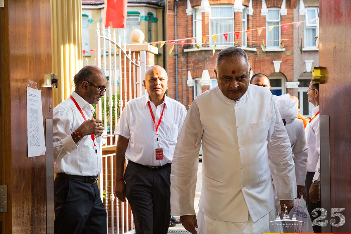 ©1987-2017 SKS Swaminarayan Temple East London