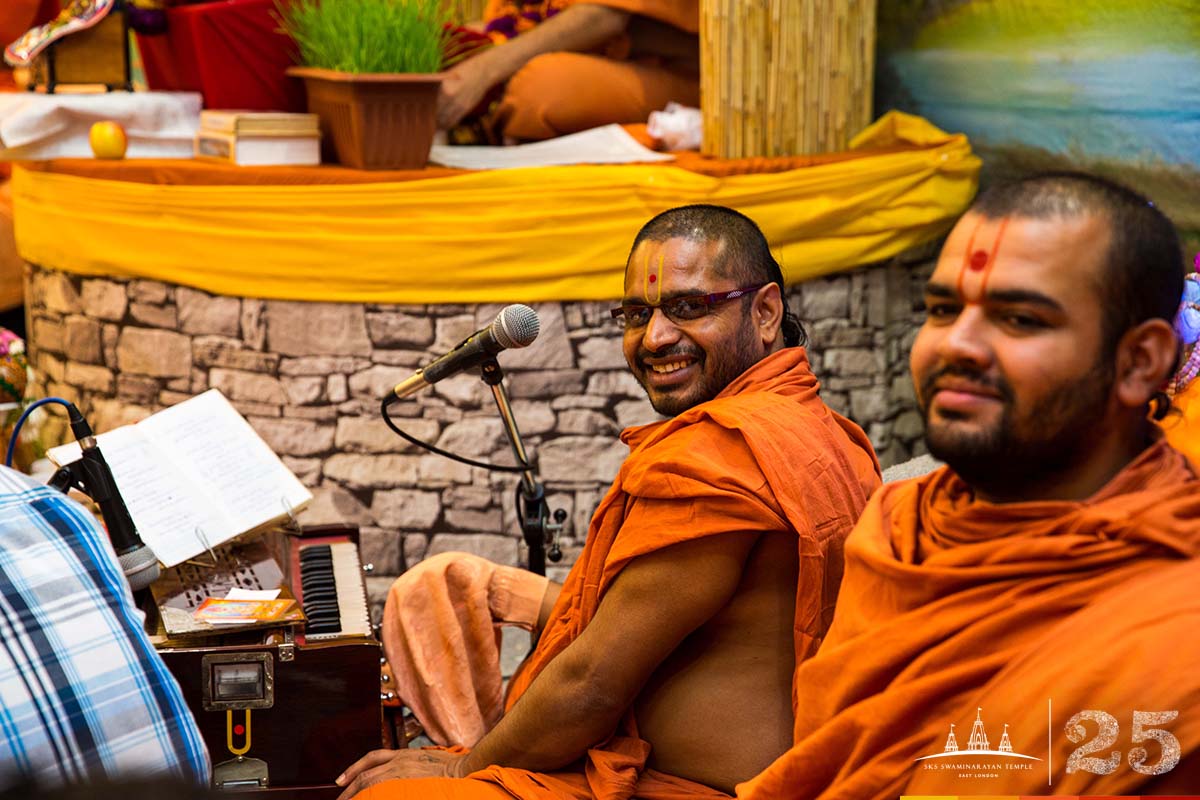 ©1987-2017 SKS Swaminarayan Temple East London