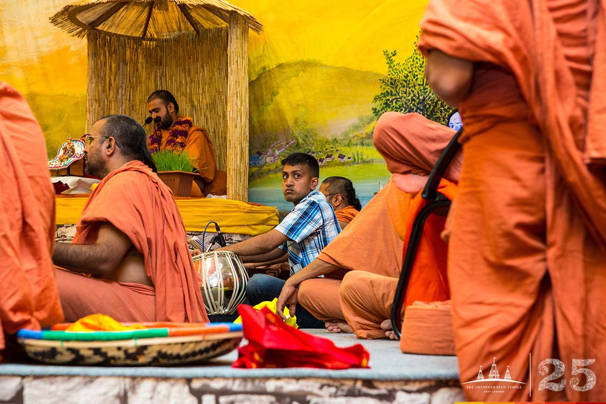 ©1987-2017 SKS Swaminarayan Temple East London