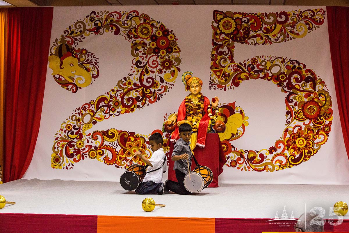 ©1987-2017 SKS Swaminarayan Temple East London