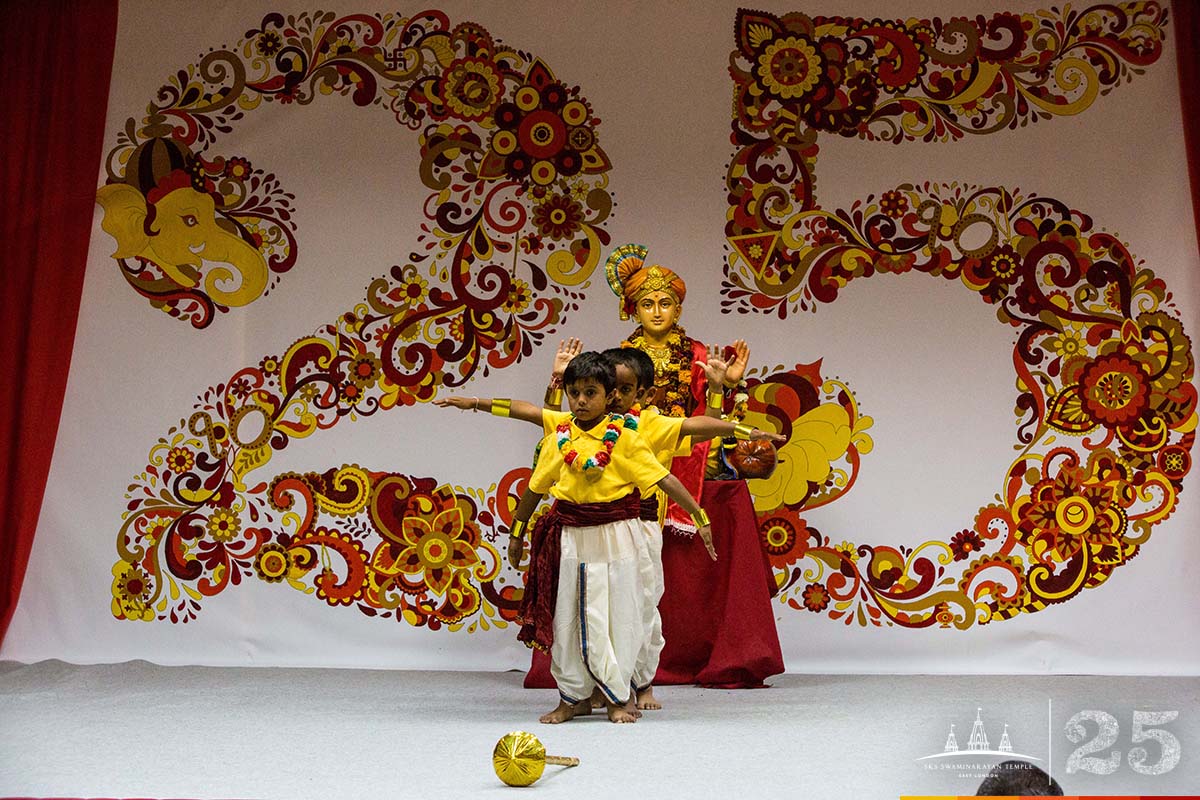 ©1987-2017 SKS Swaminarayan Temple East London
