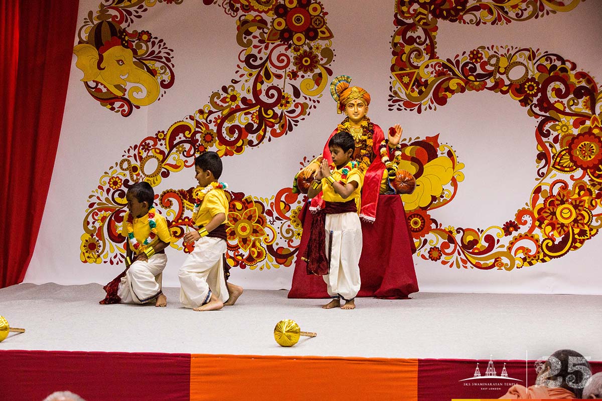 ©1987-2017 SKS Swaminarayan Temple East London
