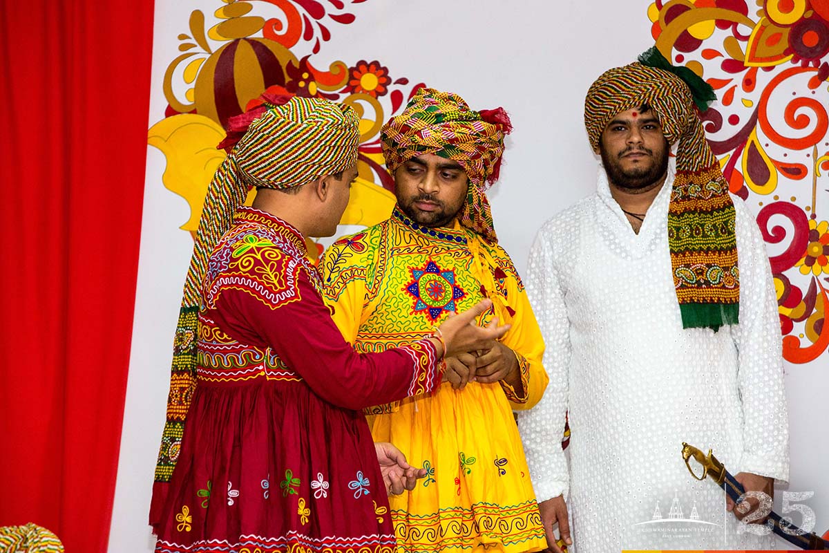 ©1987-2017 SKS Swaminarayan Temple East London