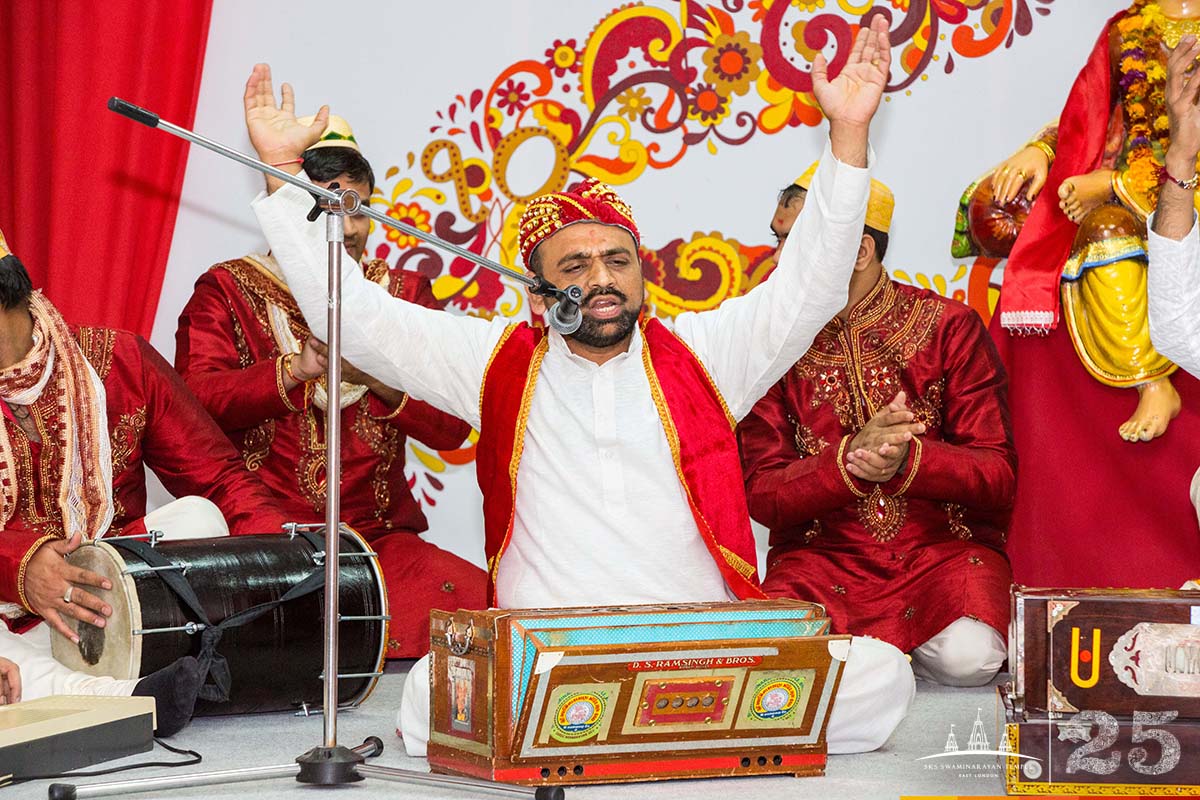 ©1987-2017 SKS Swaminarayan Temple East London