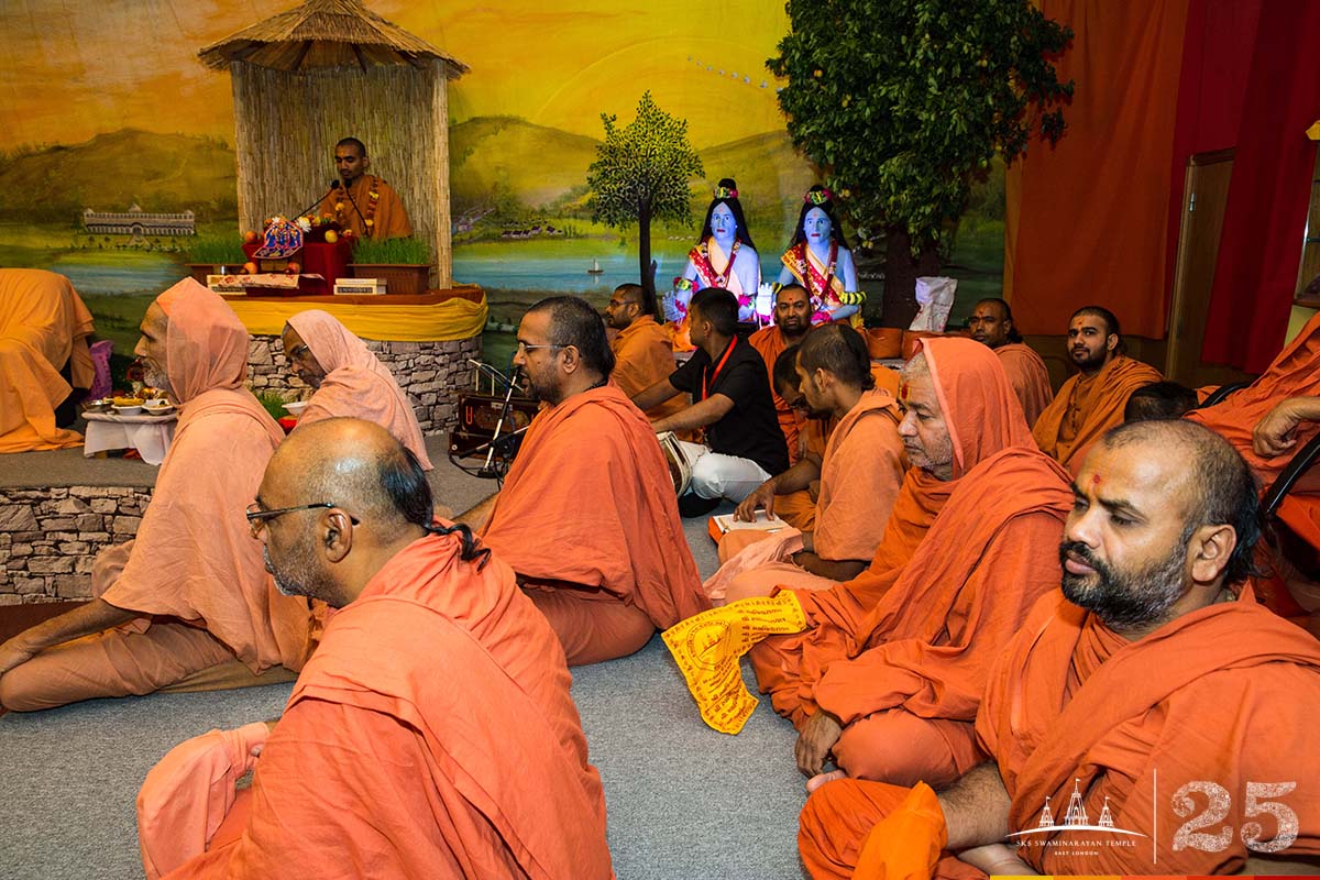 ©1987-2017 SKS Swaminarayan Temple East London