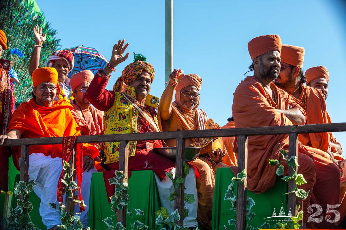 038 - ©1987-2017 SKS Swaminarayan Temple East London