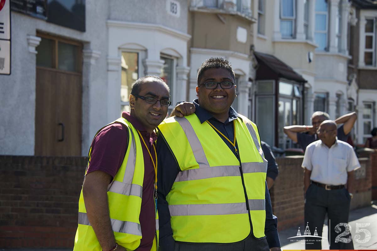 064 - ©1987-2017 SKS Swaminarayan Temple East London