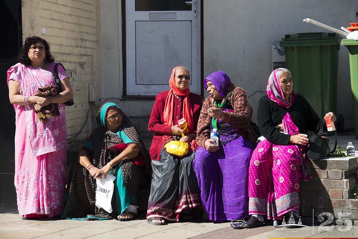 068 - ©1987-2017 SKS Swaminarayan Temple East London