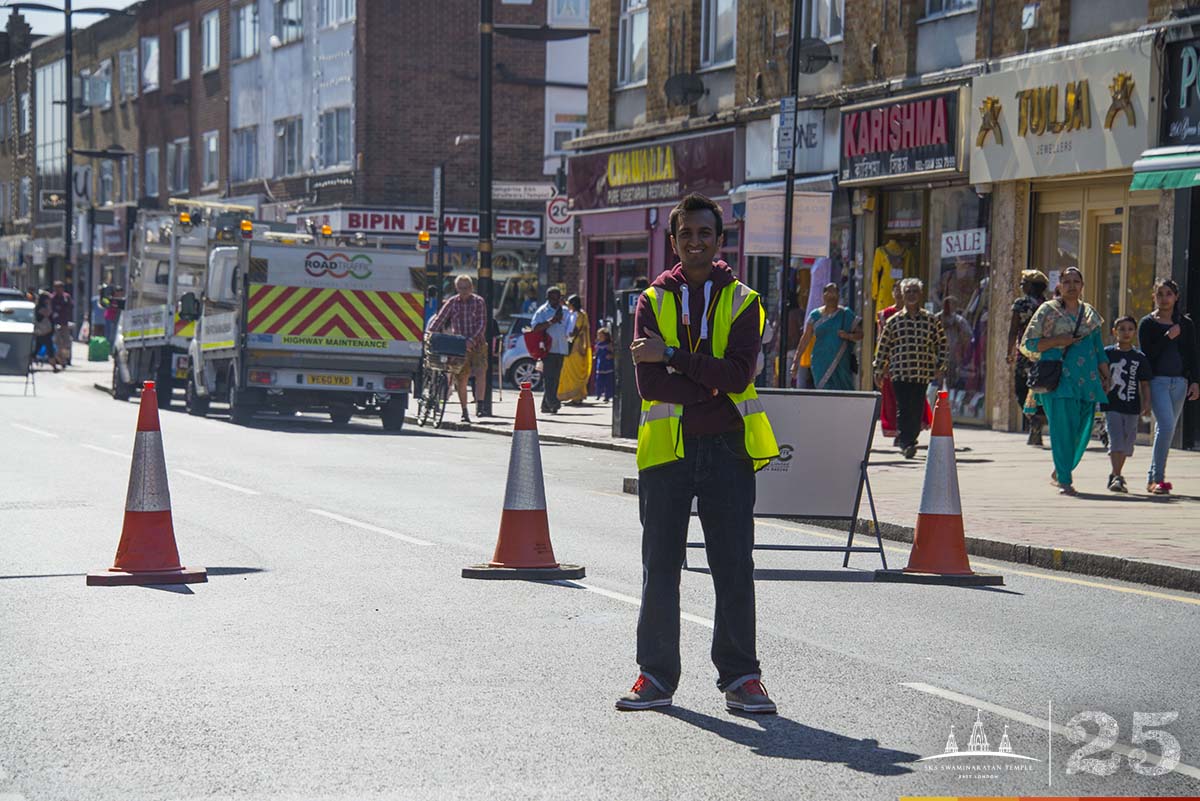069 - ©1987-2017 SKS Swaminarayan Temple East London