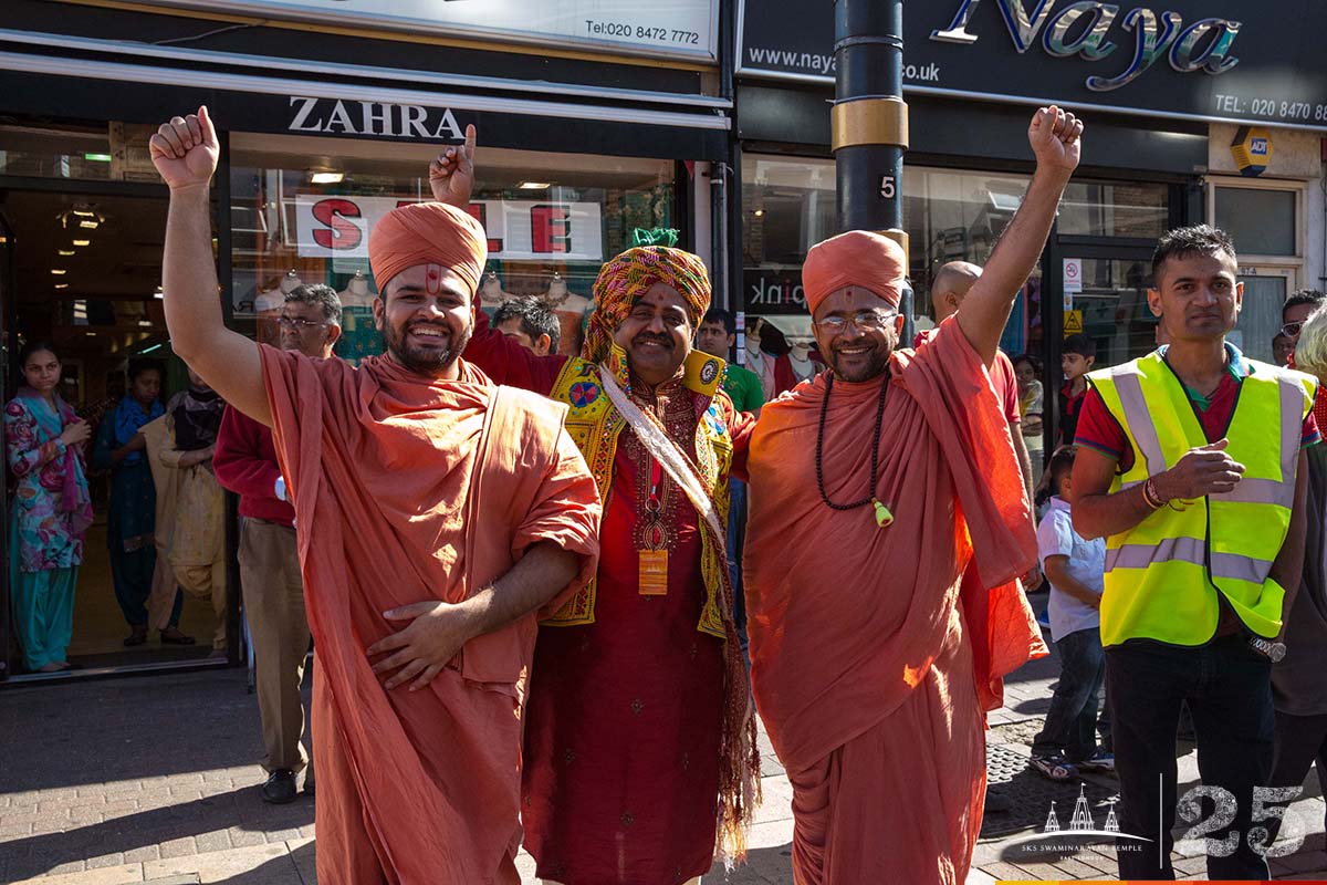 073 - ©1987-2017 SKS Swaminarayan Temple East London