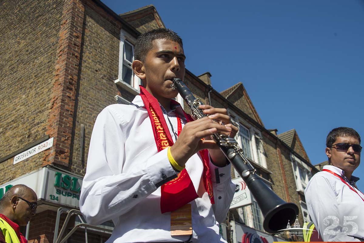 075 - ©1987-2017 SKS Swaminarayan Temple East London
