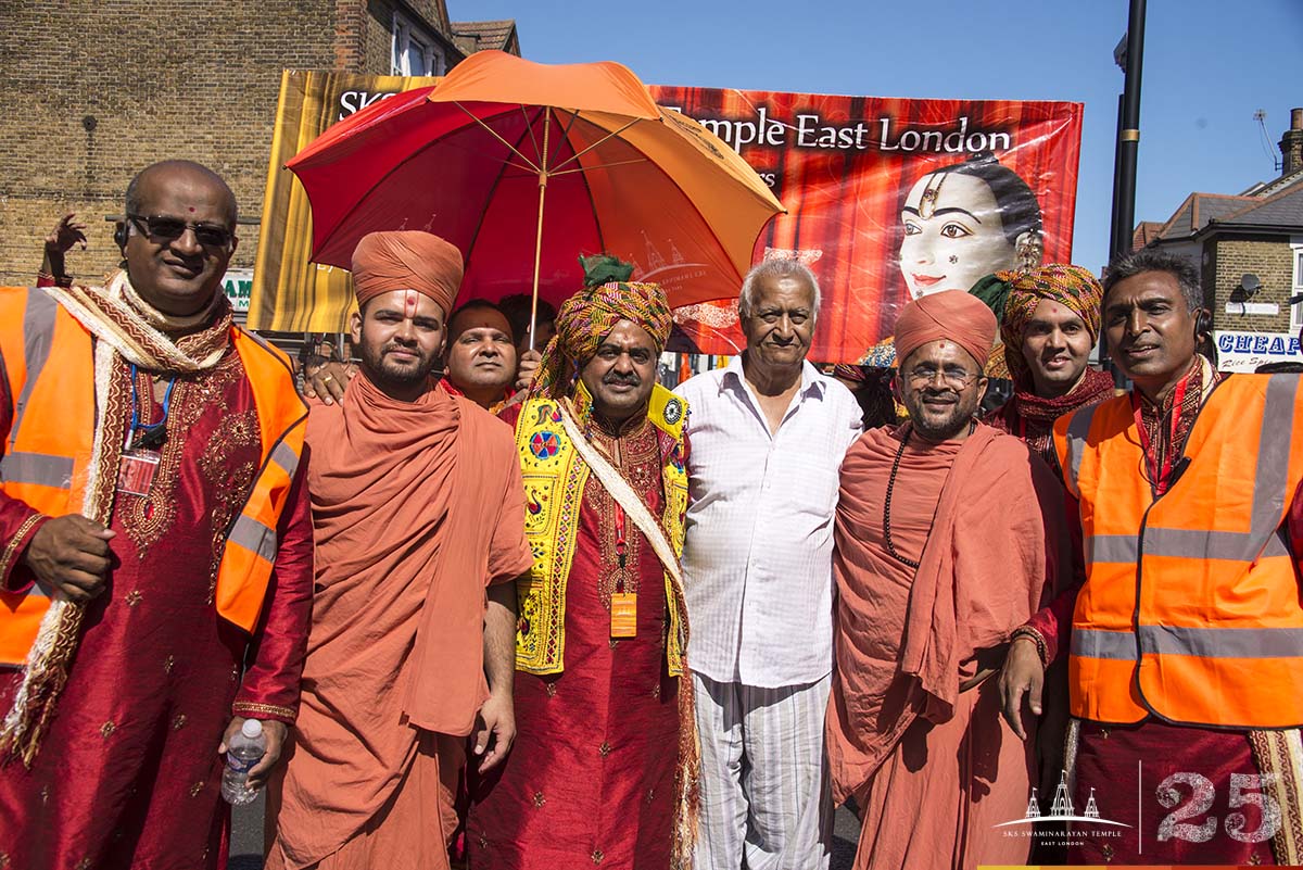 076 - ©1987-2017 SKS Swaminarayan Temple East London