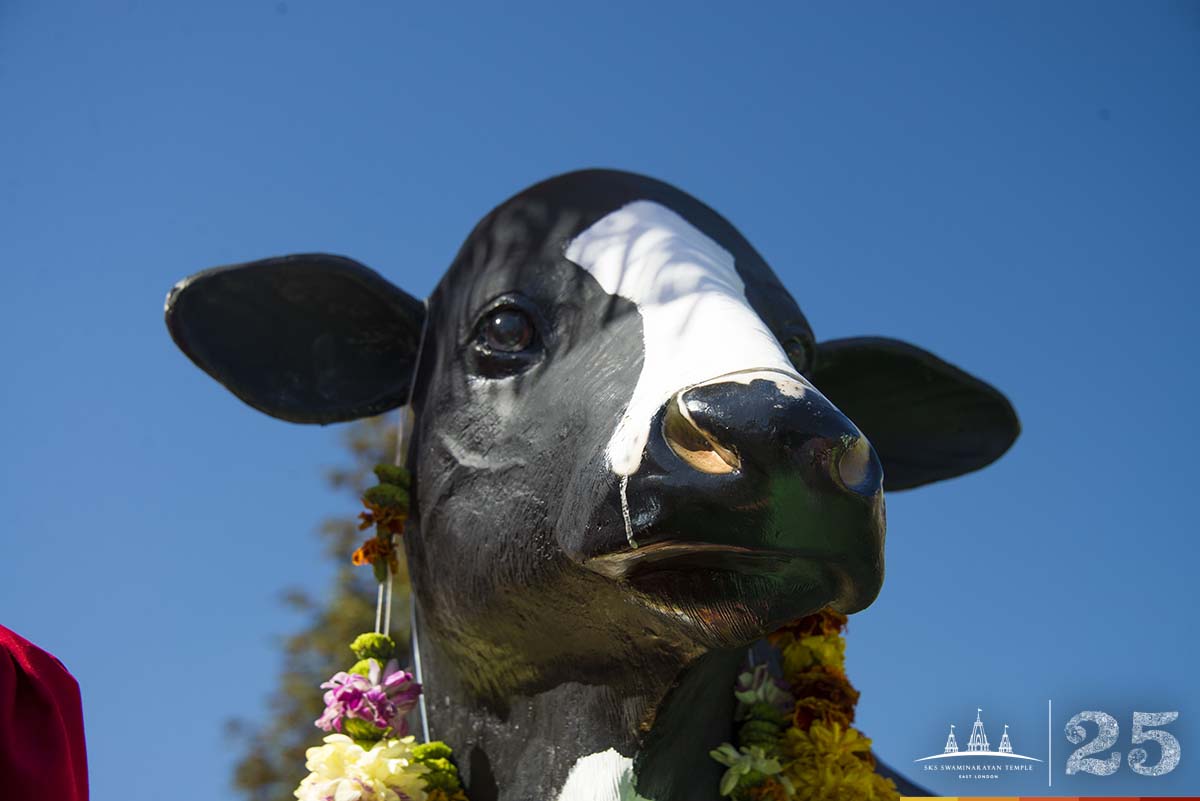 104 - ©1987-2017 SKS Swaminarayan Temple East London