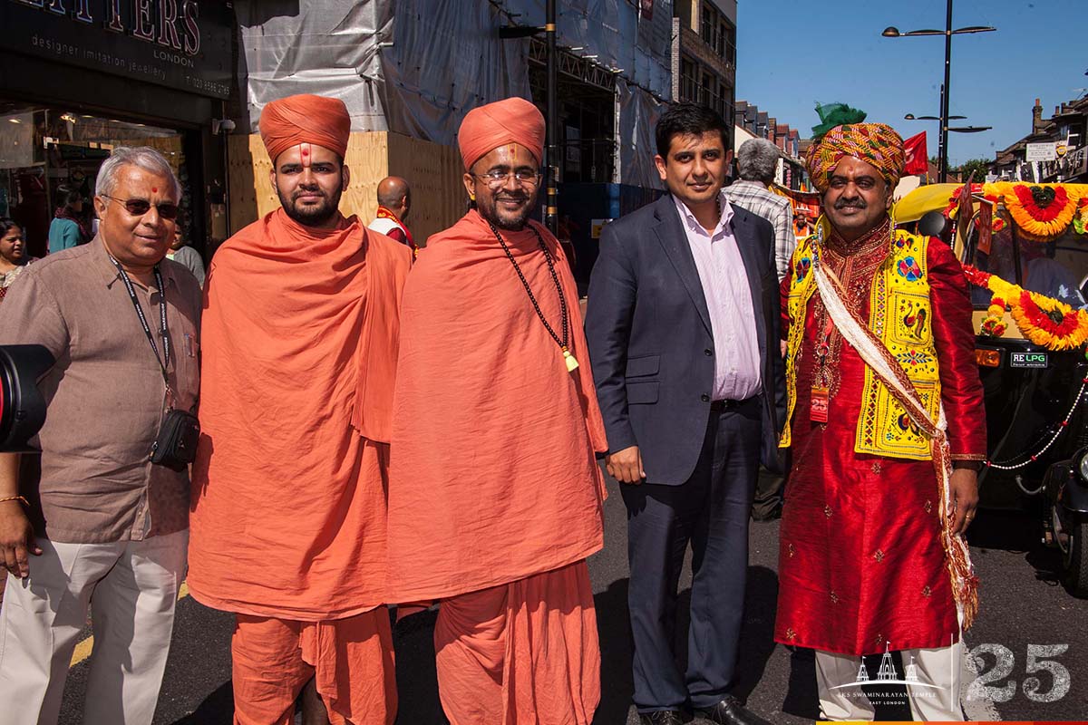 109 - ©1987-2017 SKS Swaminarayan Temple East London
