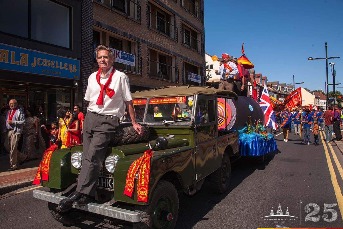 114 - ©1987-2017 SKS Swaminarayan Temple East London
