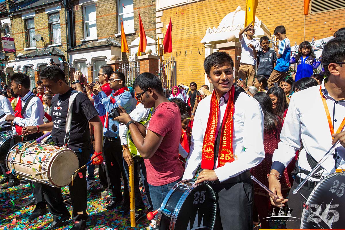 149 - ©1987-2017 SKS Swaminarayan Temple East London