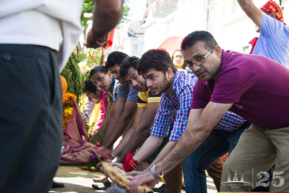 164 - ©1987-2017 SKS Swaminarayan Temple East London