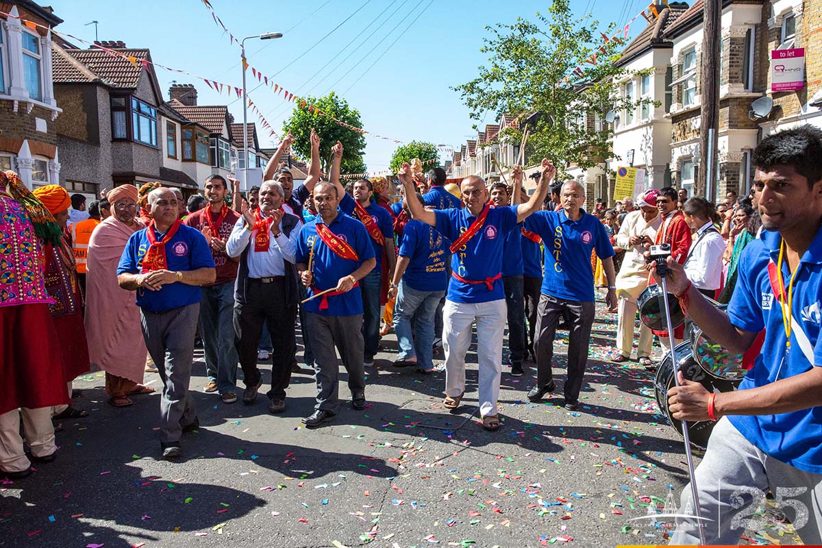 165 - ©1987-2017 SKS Swaminarayan Temple East London