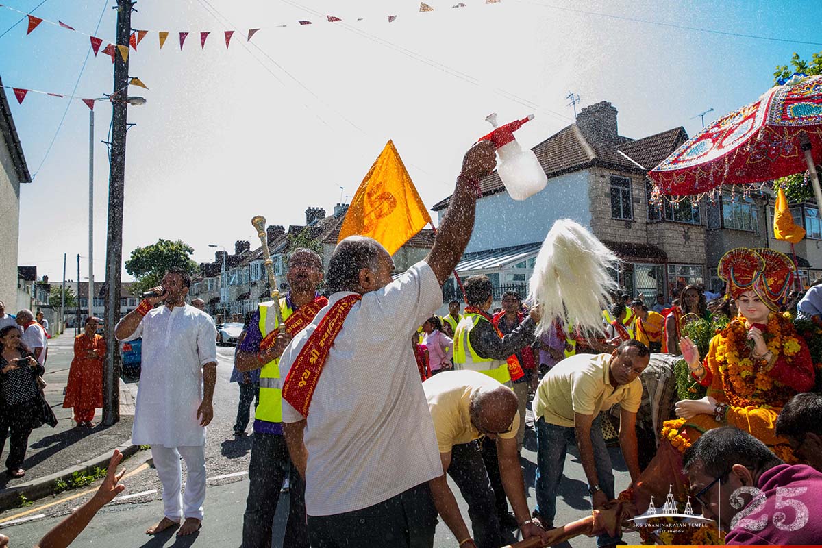 182 - ©1987-2017 SKS Swaminarayan Temple East London