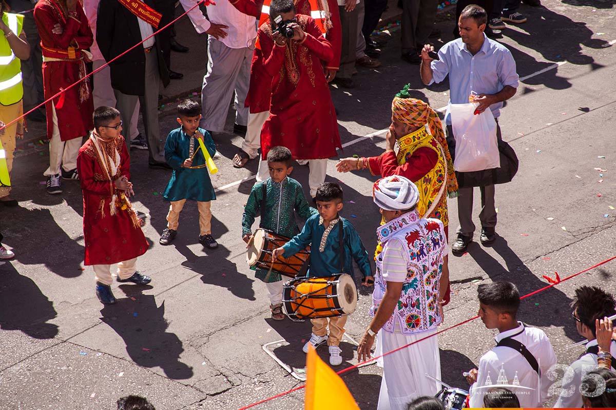 194 - ©1987-2017 SKS Swaminarayan Temple East London