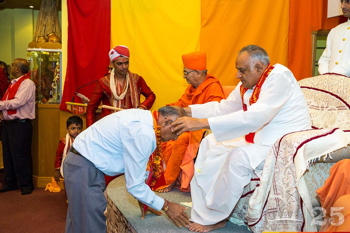 228 - ©1987-2017 SKS Swaminarayan Temple East London