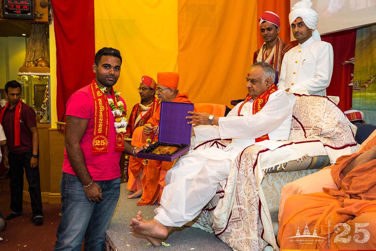 252 - ©1987-2017 SKS Swaminarayan Temple East London