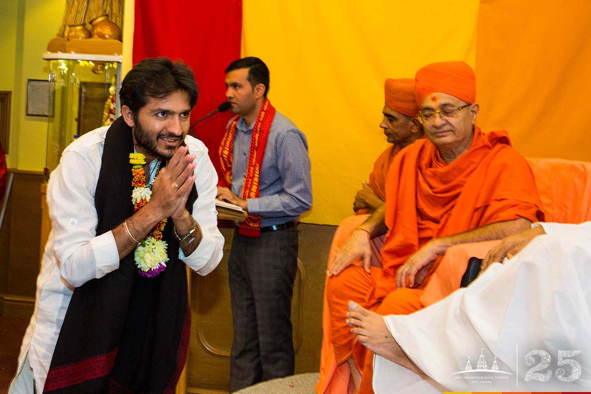 284 - ©1987-2017 SKS Swaminarayan Temple East London