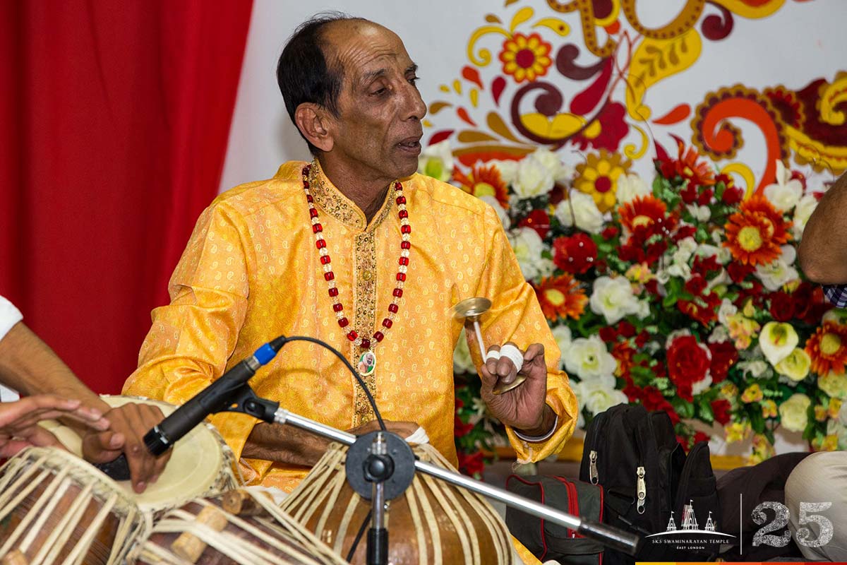 293 - ©1987-2017 SKS Swaminarayan Temple East London