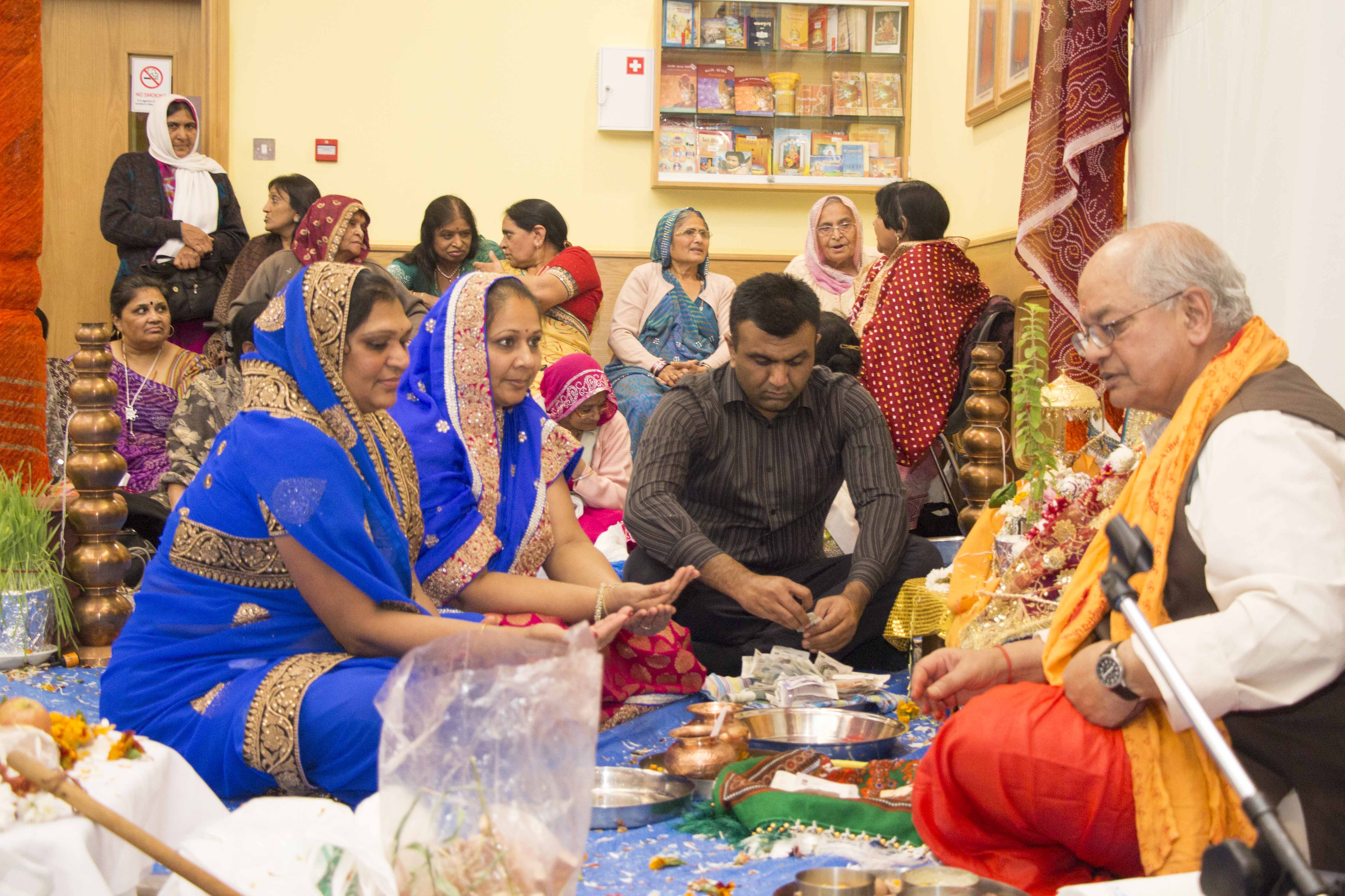 ©1987-2017 SKS Swaminarayan Temple East London