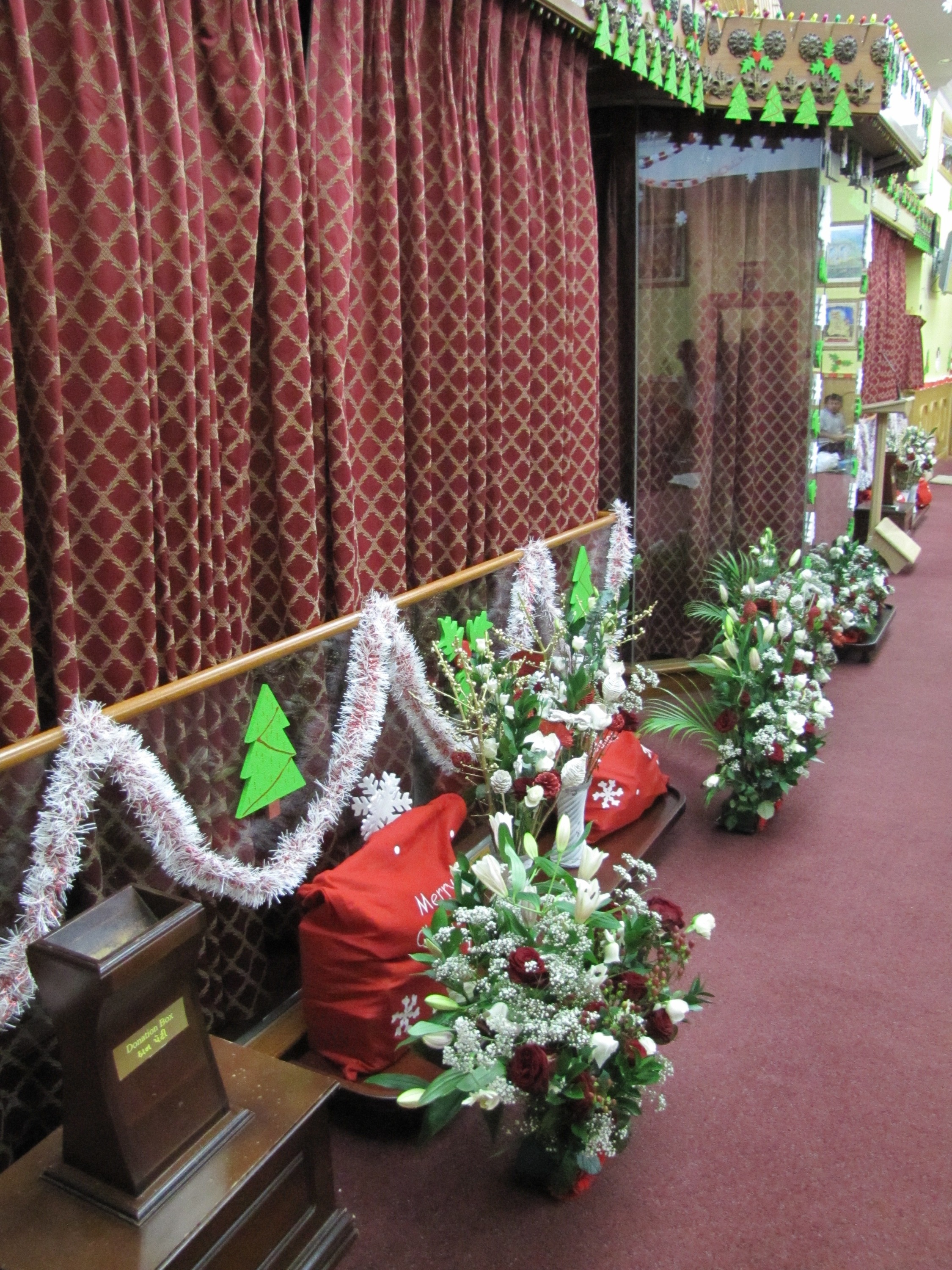 ©1987-2017 SKS Swaminarayan Temple East London