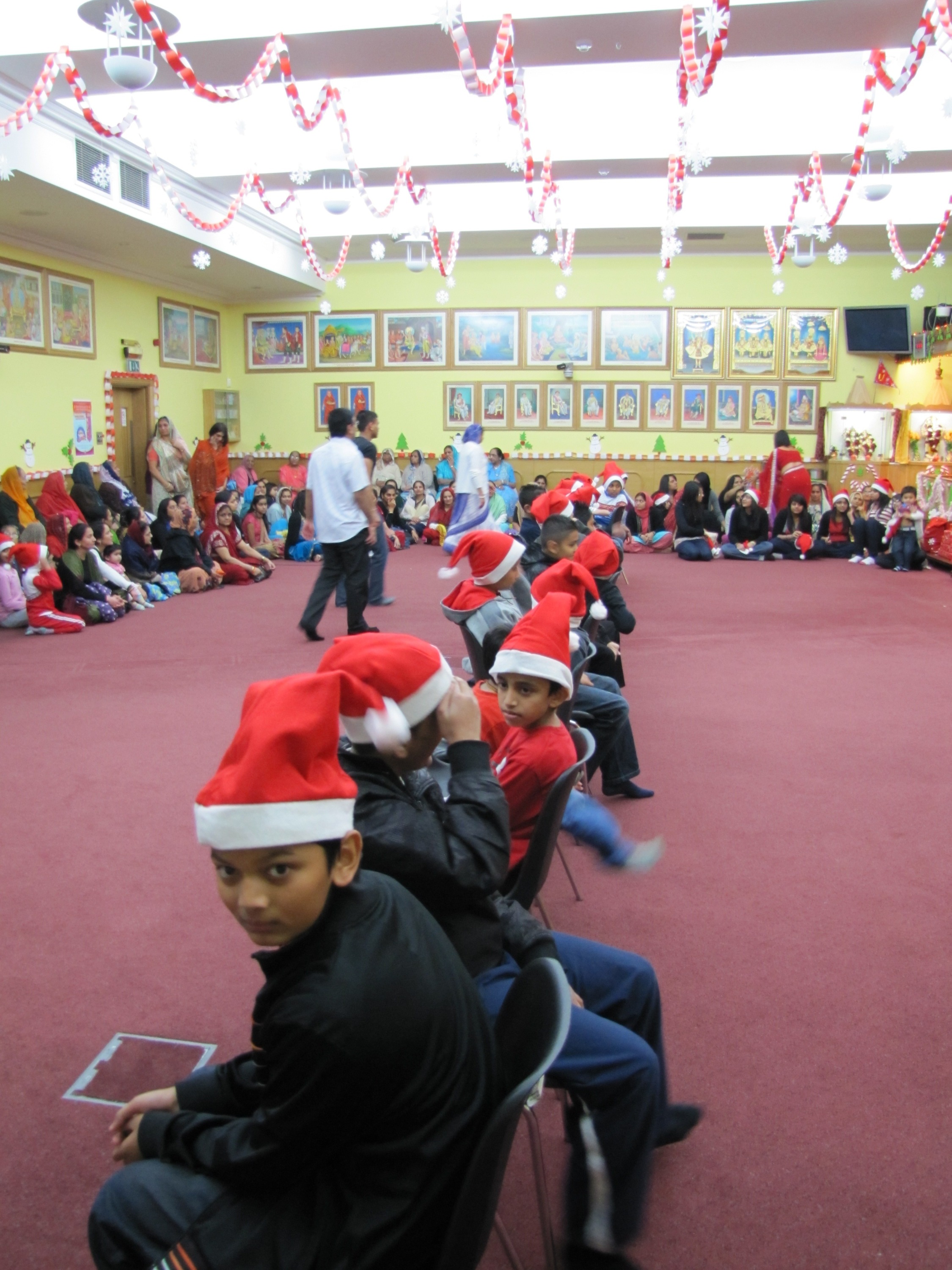 ©1987-2017 SKS Swaminarayan Temple East London
