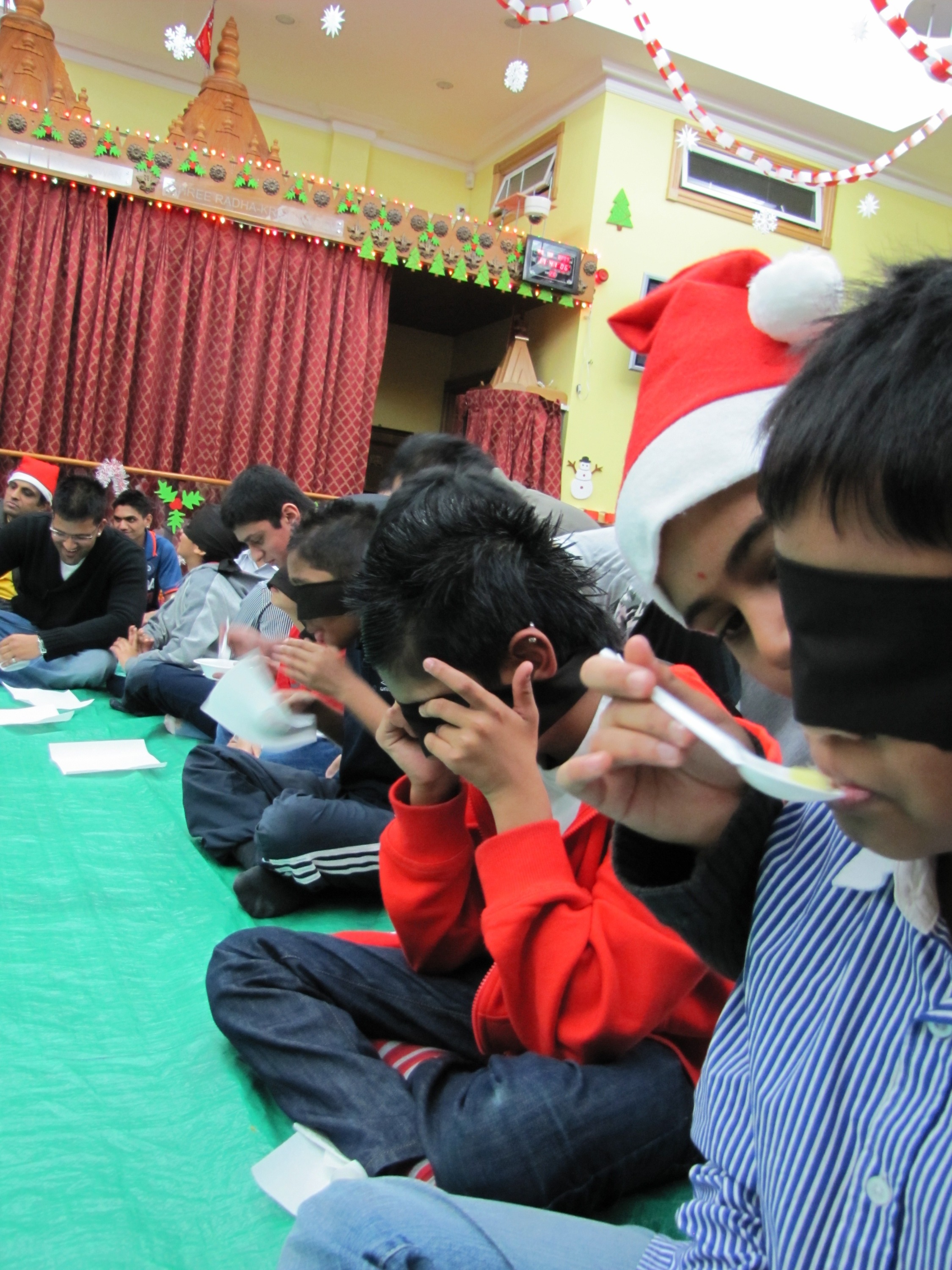 ©1987-2017 SKS Swaminarayan Temple East London