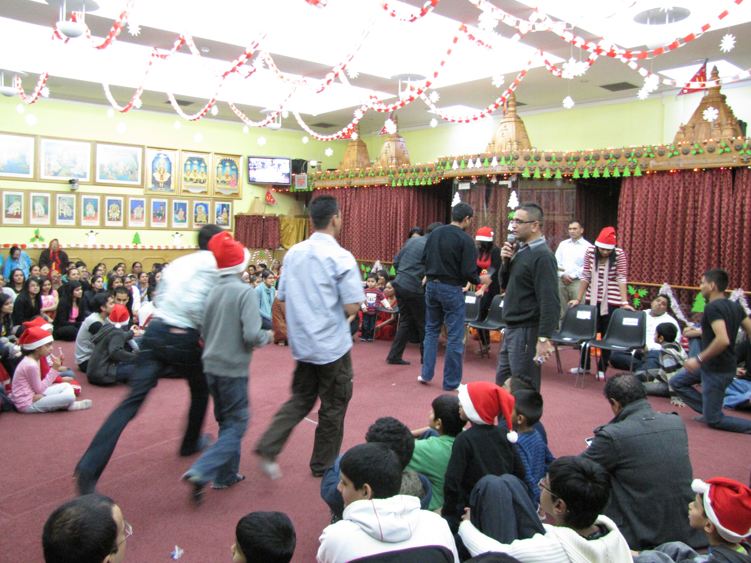 ©1987-2017 SKS Swaminarayan Temple East London