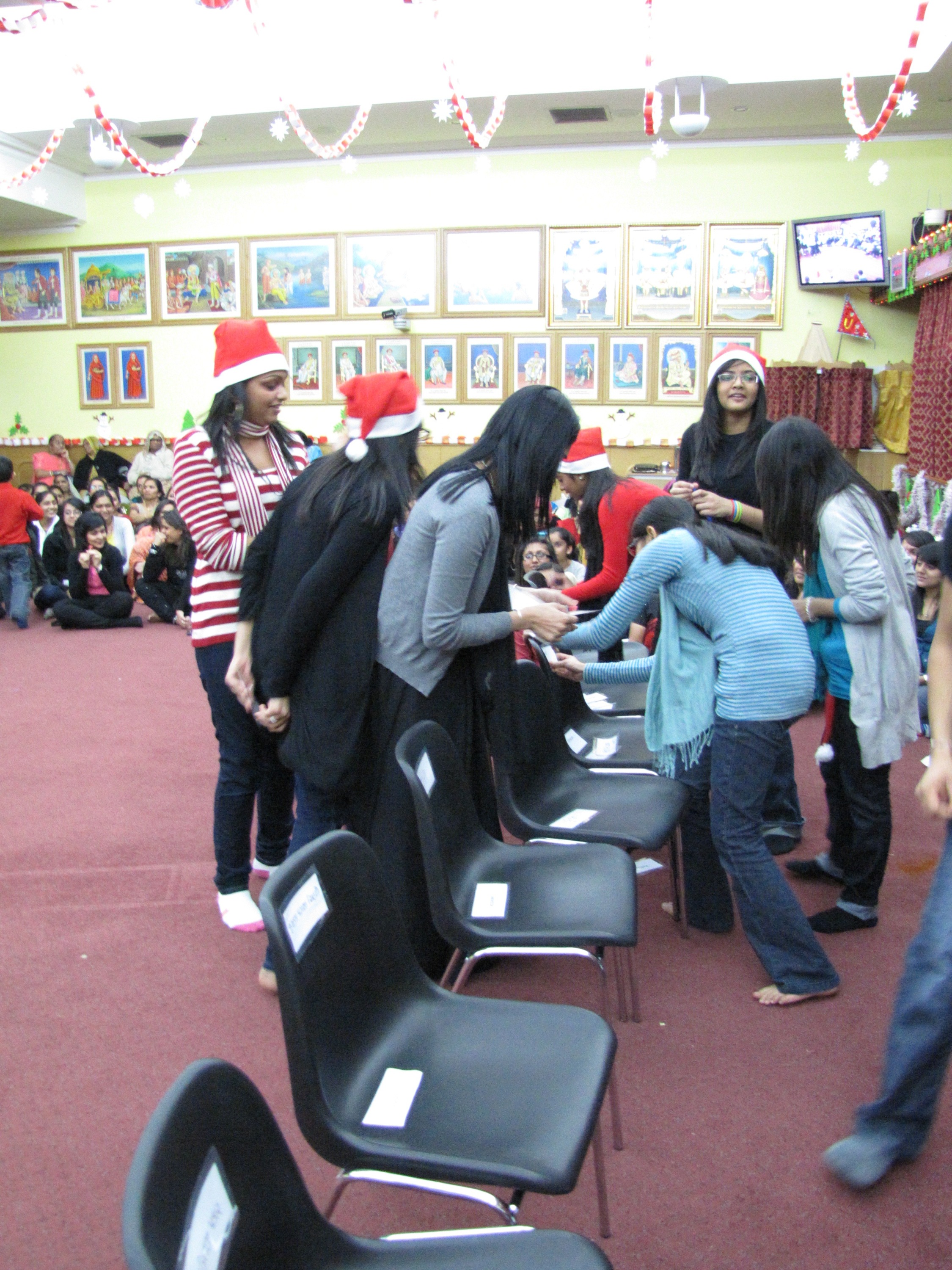 ©1987-2017 SKS Swaminarayan Temple East London