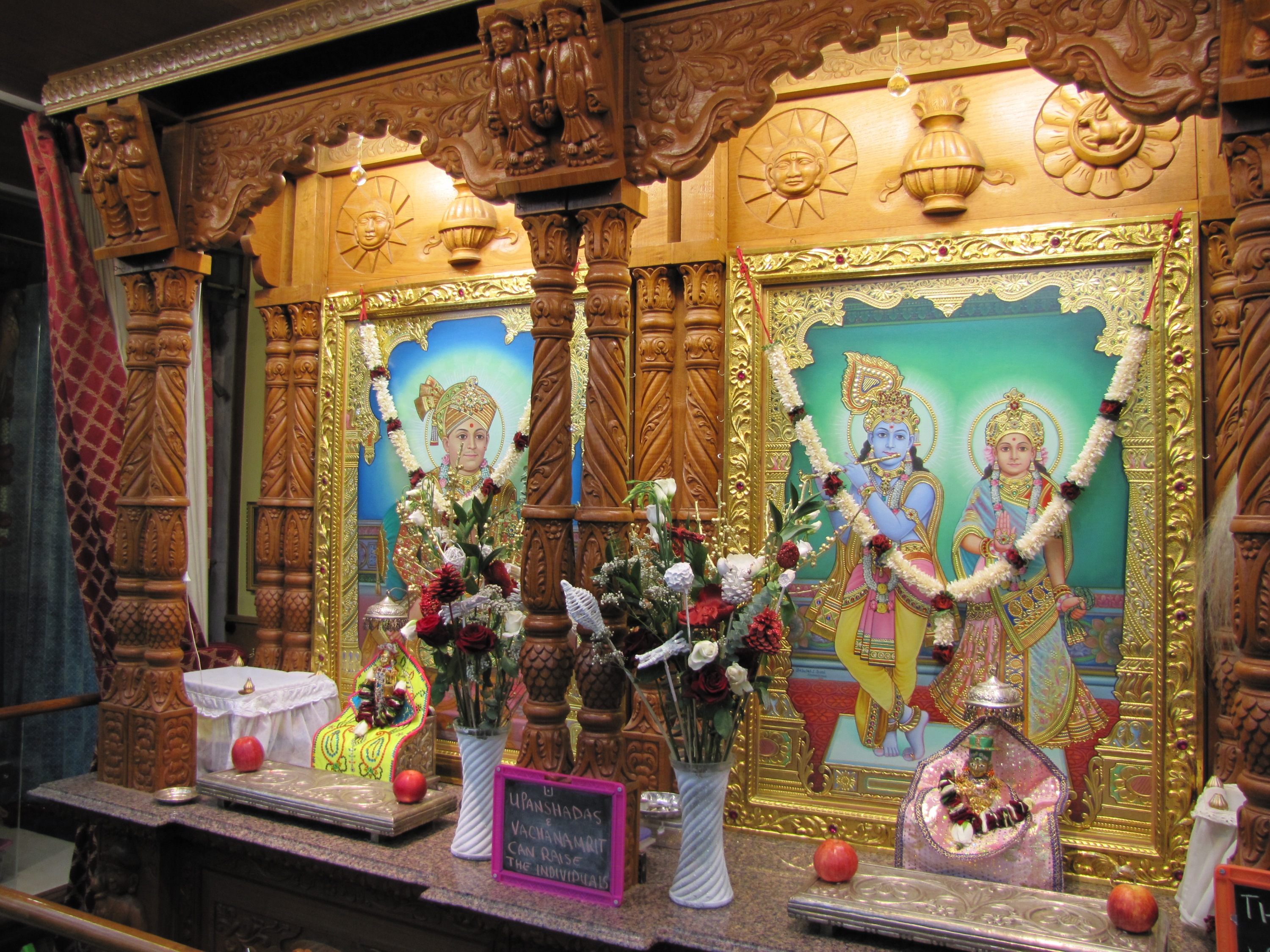 ©1987-2017 SKS Swaminarayan Temple East London