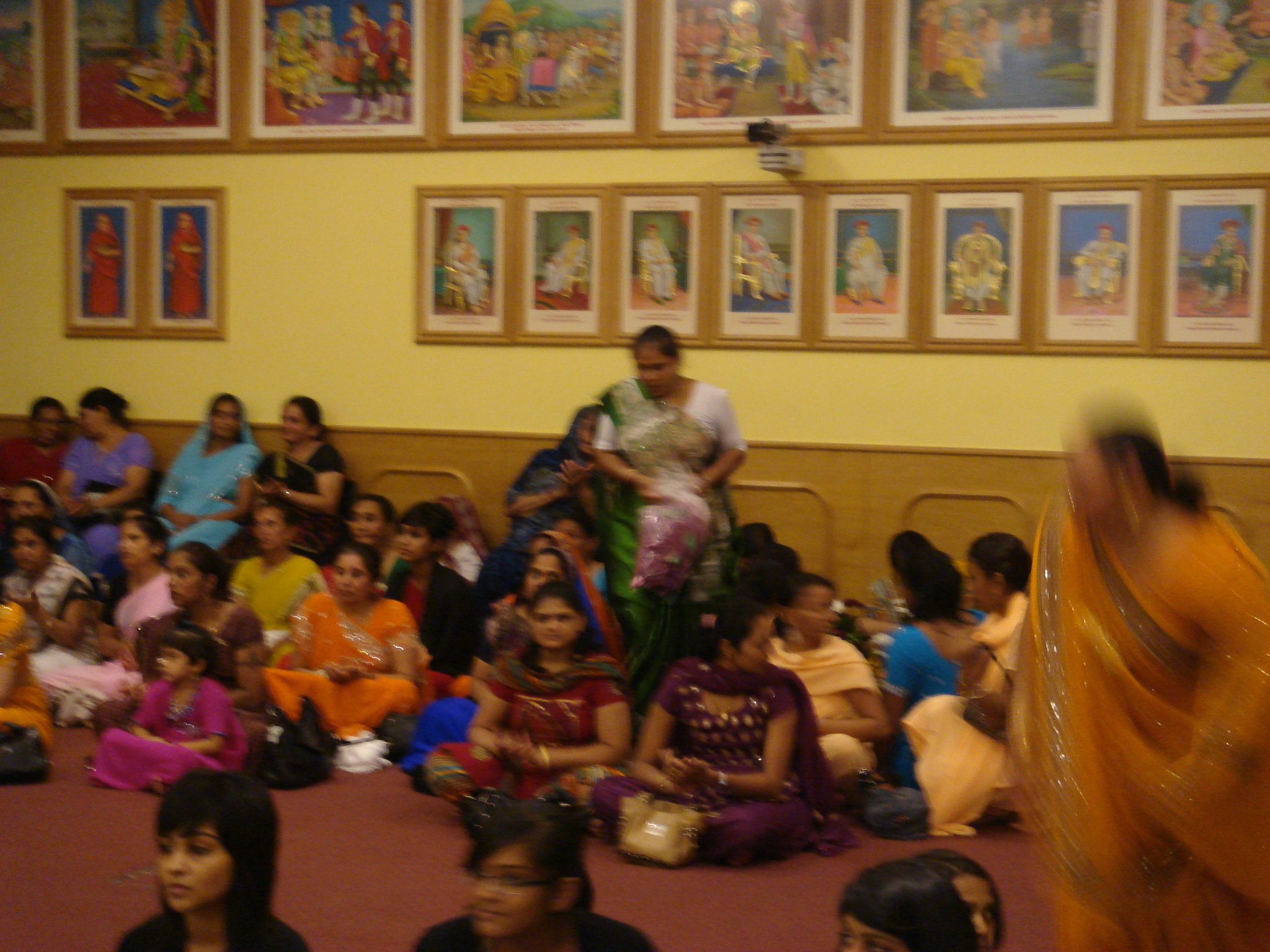 ©1987-2017 SKS Swaminarayan Temple East London