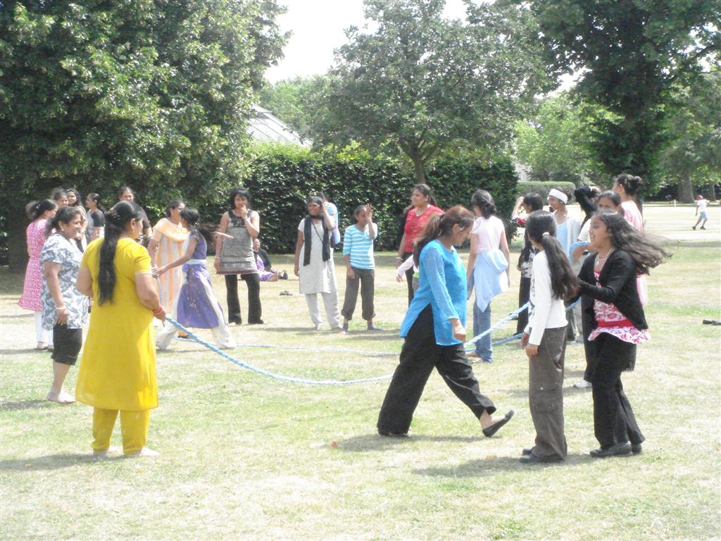 ©1987-2017 SKS Swaminarayan Temple East London