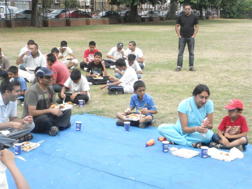 ©1987-2017 SKS Swaminarayan Temple East London