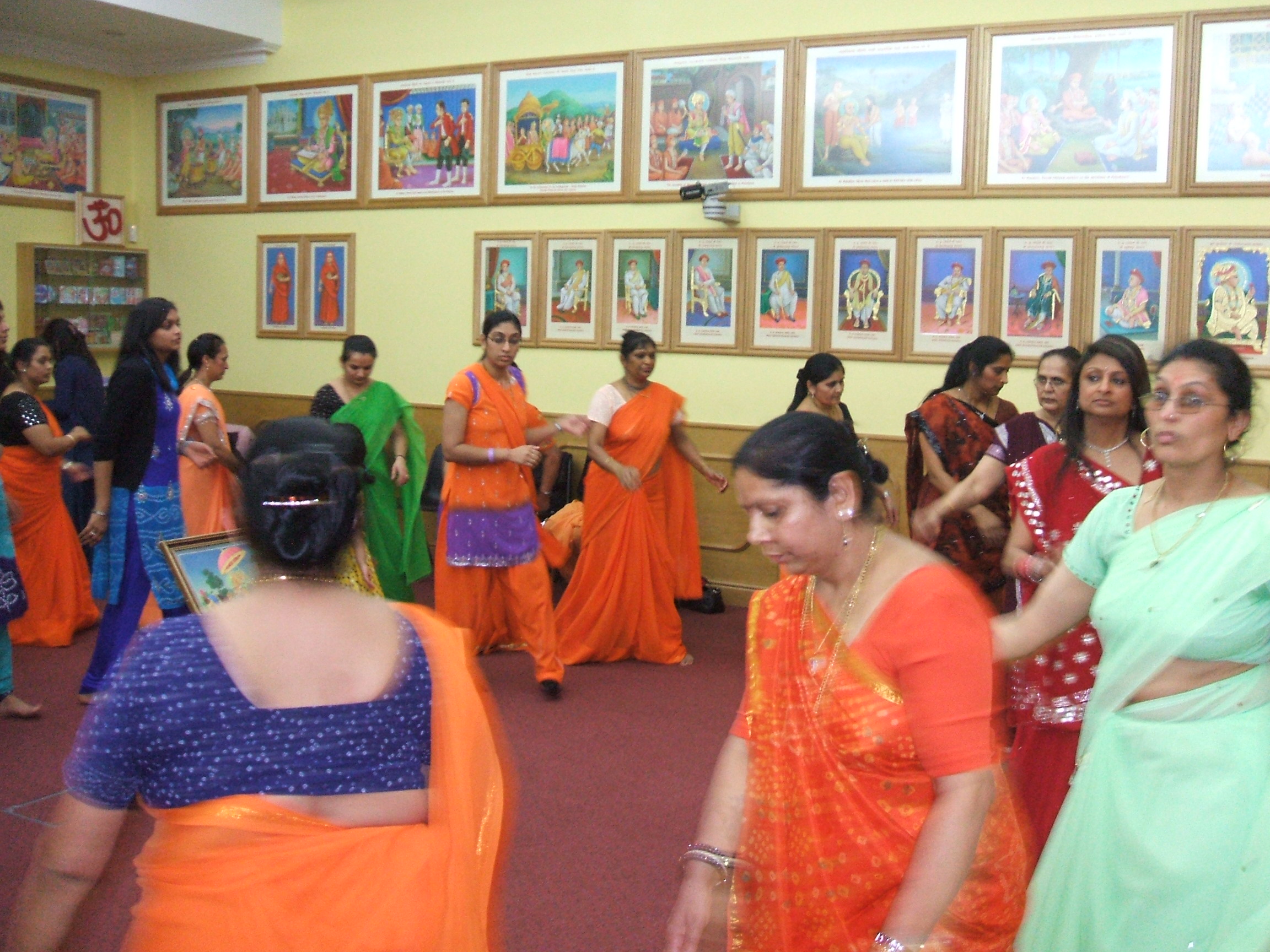 ©1987-2017 SKS Swaminarayan Temple East London