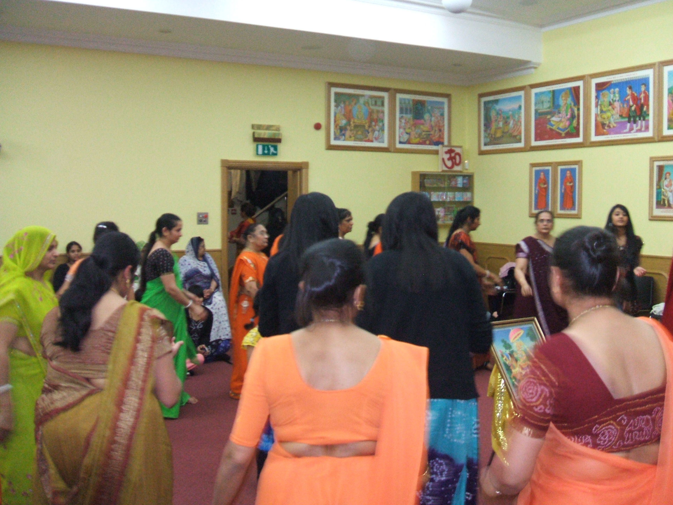 ©1987-2017 SKS Swaminarayan Temple East London