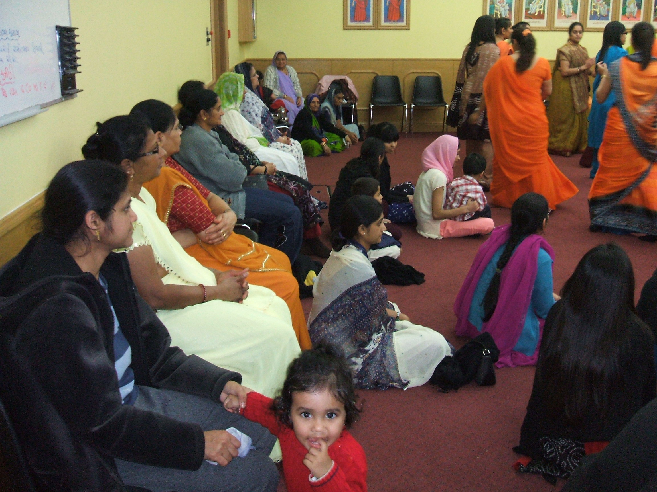 ©1987-2017 SKS Swaminarayan Temple East London