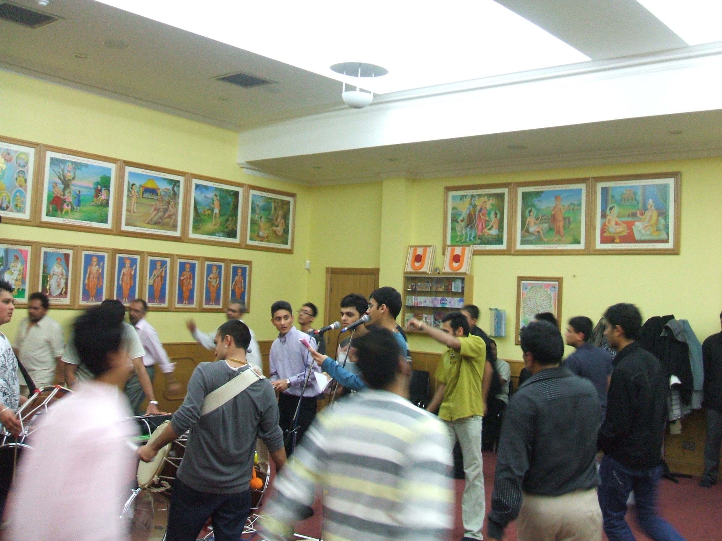 ©1987-2017 SKS Swaminarayan Temple East London