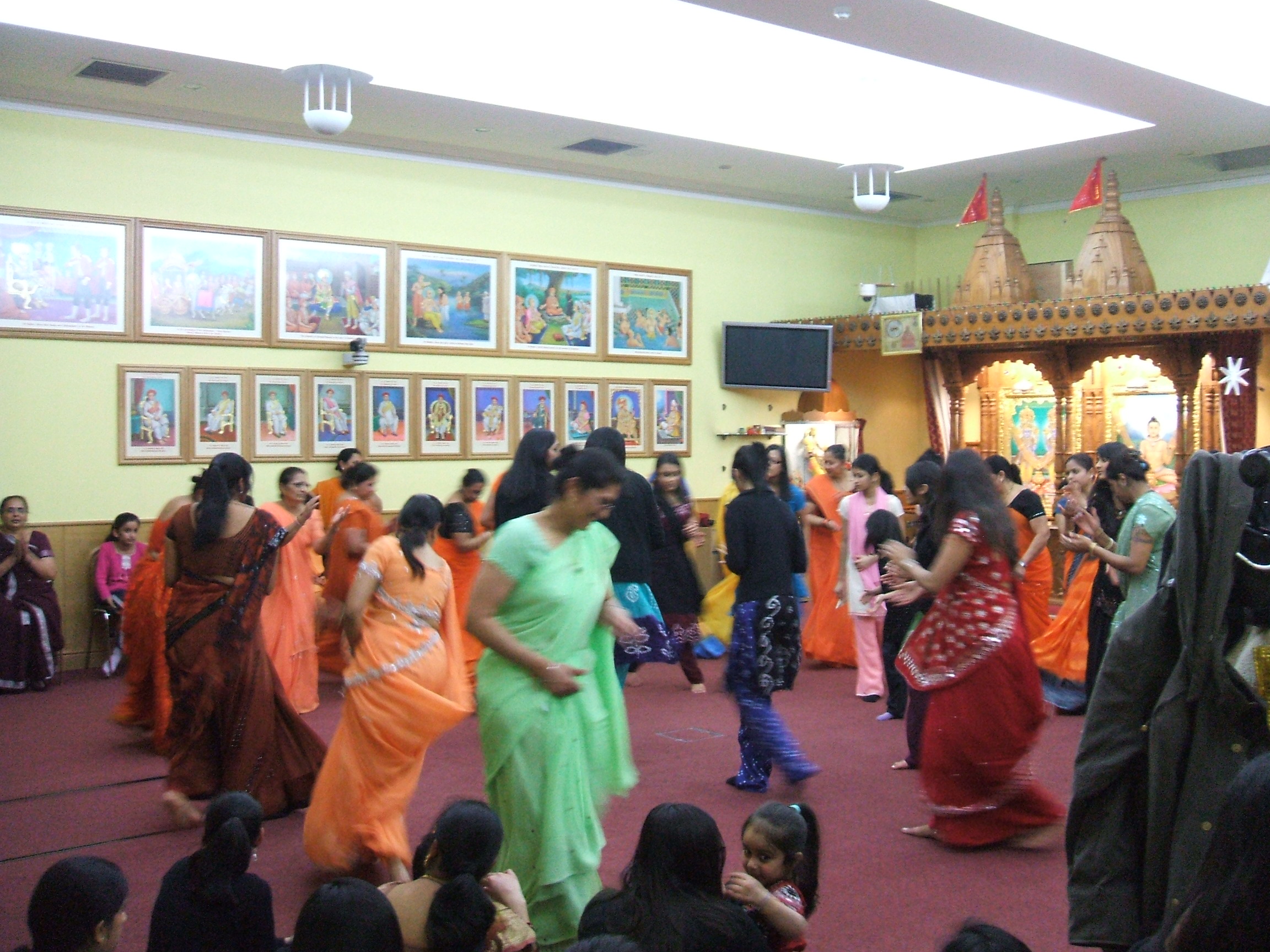 ©1987-2017 SKS Swaminarayan Temple East London