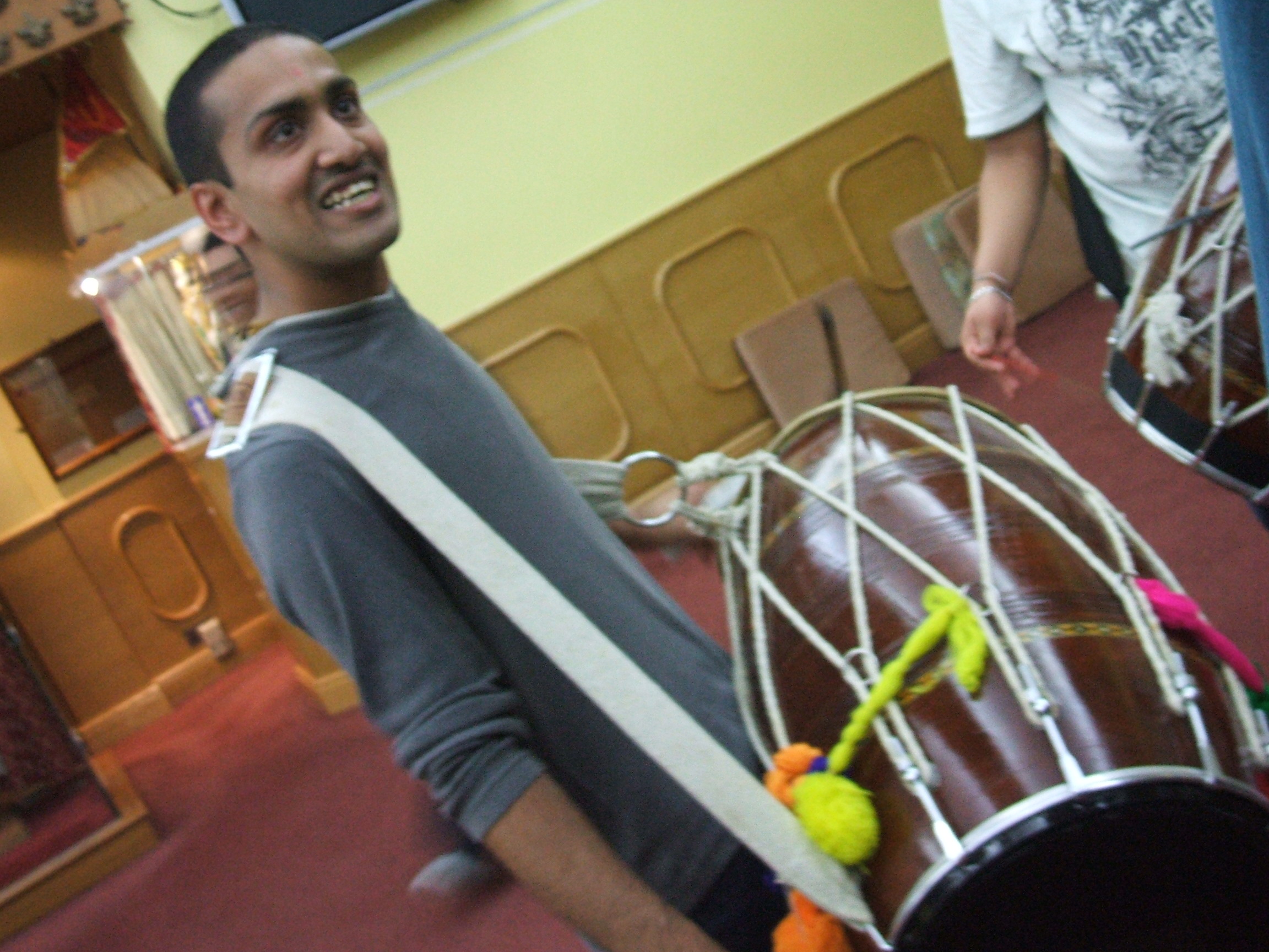 ©1987-2017 SKS Swaminarayan Temple East London