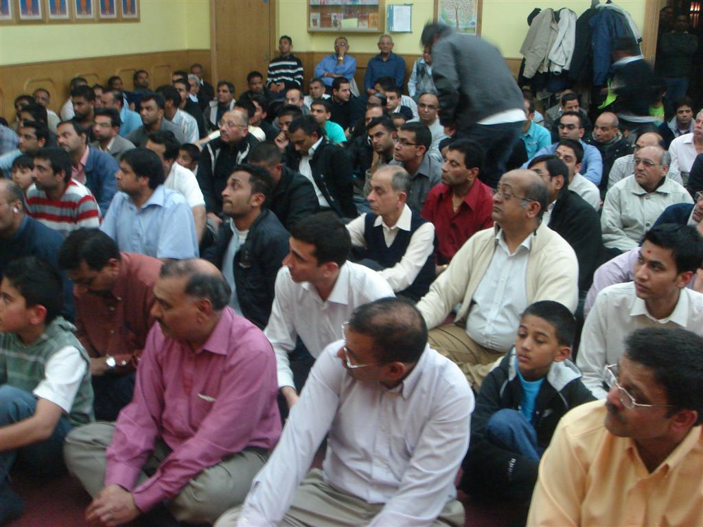 ©1987-2017 SKS Swaminarayan Temple East London