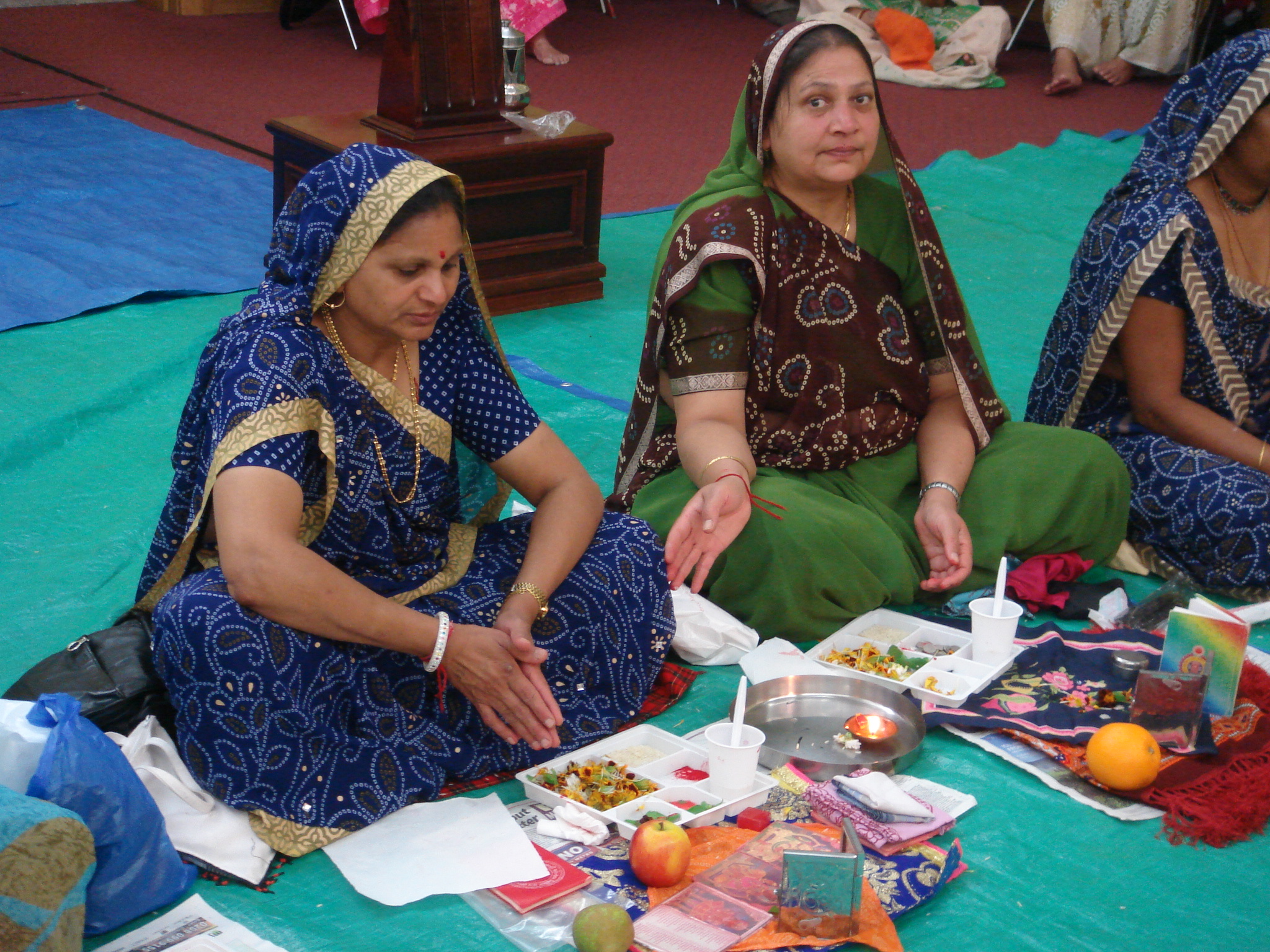 ©1987-2017 SKS Swaminarayan Temple East London