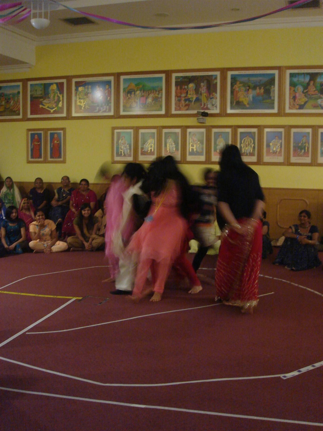 ©1987-2017 SKS Swaminarayan Temple East London