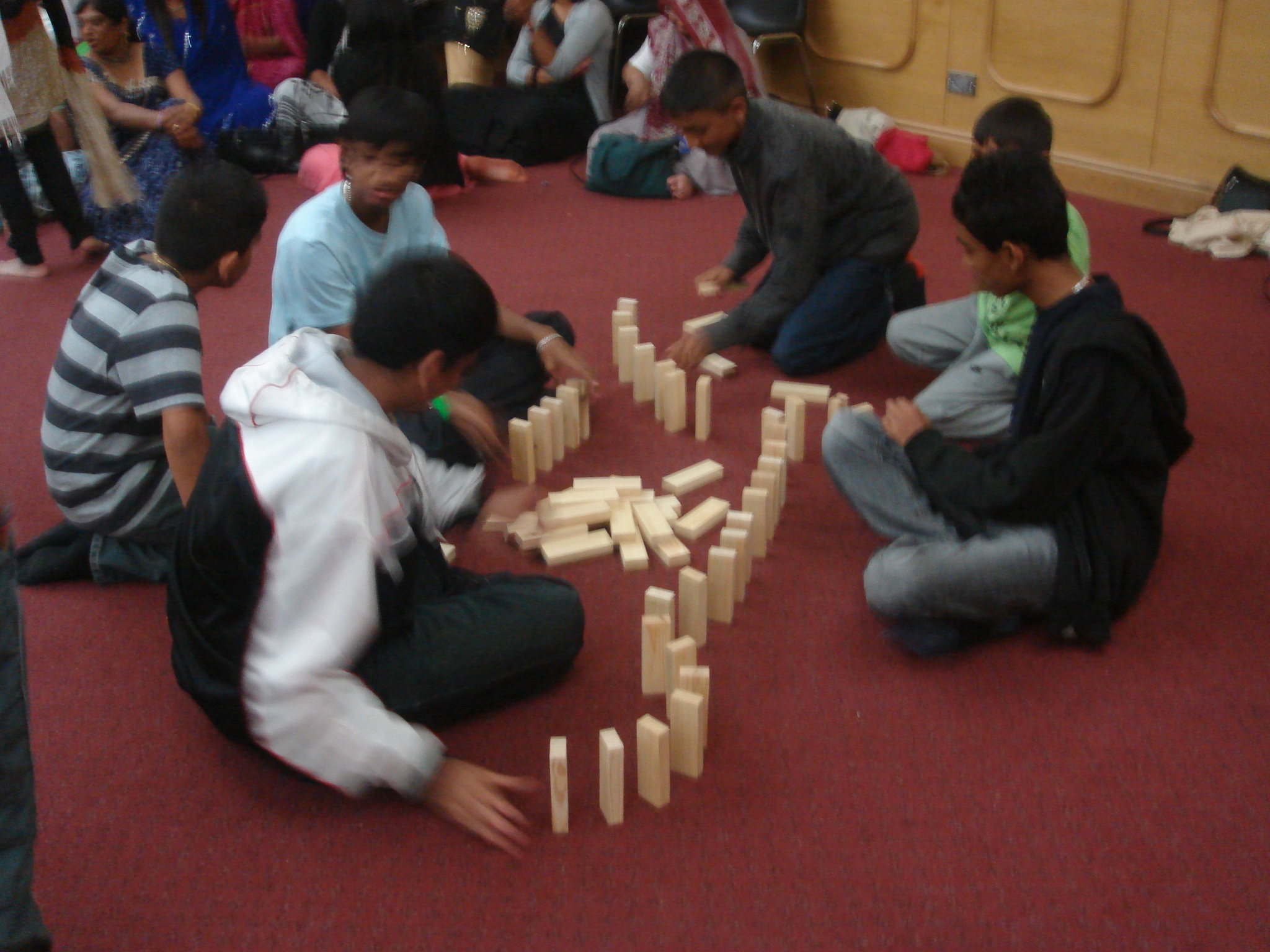 ©1987-2017 SKS Swaminarayan Temple East London