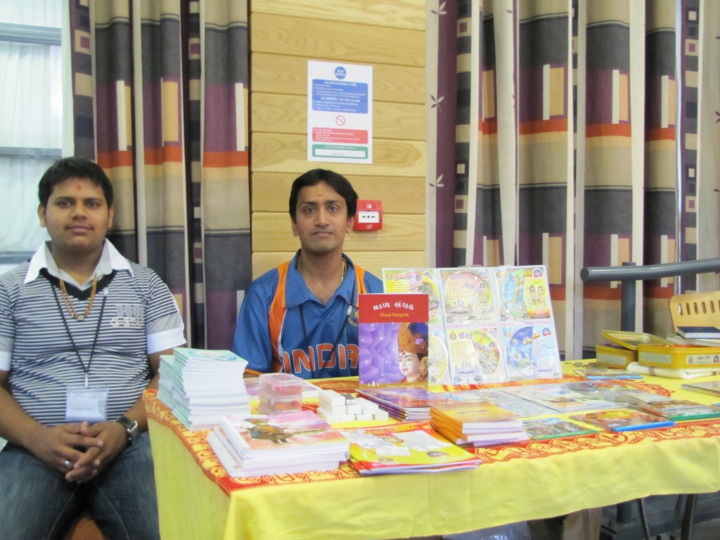 ©1987-2017 SKS Swaminarayan Temple East London