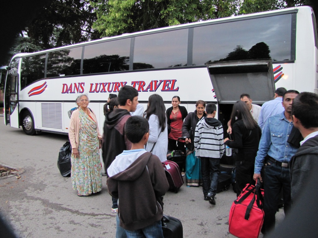 ©1987-2017 SKS Swaminarayan Temple East London